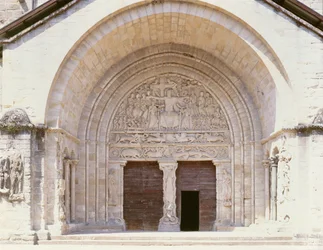 Södra portalen, 1100-1200-talet