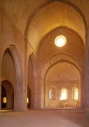 Cistercienserklostrets långhus, grundat 1146