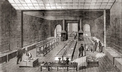 Verkstaden som innehåller de kemiska baden i Charles Christofles galvaniseringsanläggning, Paris, Frankrike 1867, från Les Merveilles de la Science, publicerad ca 1870 (gravyr)