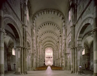 Utsikt över interiören, 1120-50
