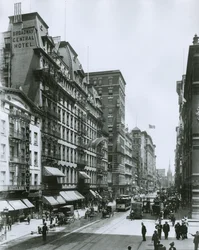 Broadway ser norrut från Bond Street, New York City