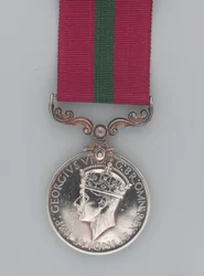 Medalj för lång tjänst och gott uppförande, regementssergeant Major Hassan Jabir, The King