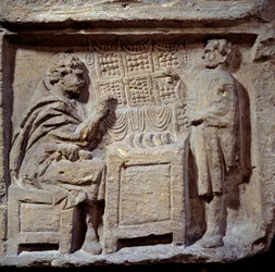 Art Gallo Romain: ett bageri. En kund köper bröd av en bagare. Metz, Musee des Beaux Arts.
