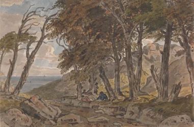 Figurer på stranden av en trädbevuxen gränd, med havet i avstånd till vänster