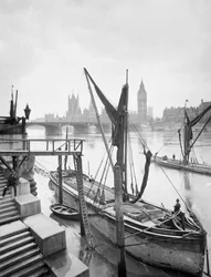 Houses of Parliament från Themsen, Lambeth, London, c1920-talet
