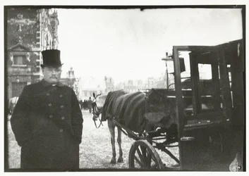 Hästar med vagn på Leidseplein i Amsterdam