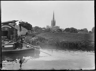 Norwich Cathedral från Pull