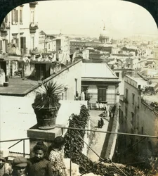 Från kullarna i Neapel, Italien, c1909.