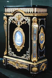 Skänk, ca 1855 (ebenholts, brons & målad emalj)