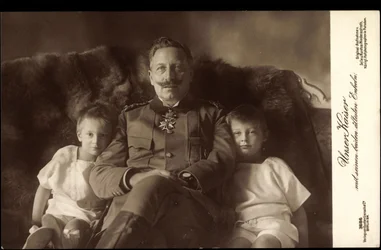 Kejsar Wilhelm II, två äldsta söner, Liersch 3686