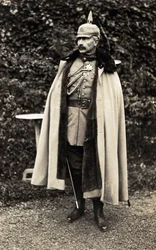 Porträtt av den tyske kejsaren Wilhelm II år 1913 (foto)