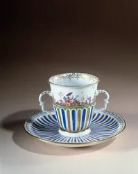 Tysk konst: Mugg med trembleuse dekor i porslin från Meissen. 1730. Paris, dekorativ konst