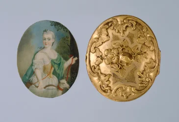 Medaljong med miniatyr av Wilhelmine som Diana, mitten av 1700-talet (förgylld mässing, elfenben och glas)