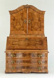Skrivbord, ca 1730 (trä)