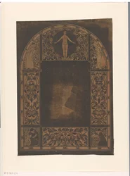 Design för en kalenderram för 1901 med kvinnor och blommor