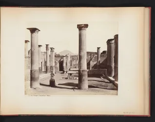 Vy över ruinerna av Marco Olconios hus i Pompeji, Italien (Pompeii) Casa di Marco Olconio (titel på objekt)
