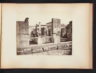 Vy över ruinerna av Casa di Salustio i Pompeji, Italien Casa di Salustio Pompei (titel på objekt)