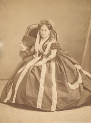 [La Comtesse sittande med fläkt], 1860-talet.