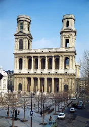 Fasad av kyrkan Saint-Sulpice, Paris (foto)