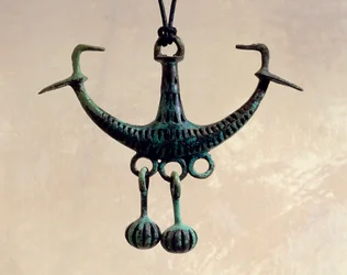 Ankarformat hänge, smycken i brons, från Axioupolis, Grekland, grekisk civilisation, 800-700-talet f.Kr.