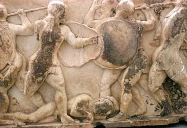 Slåss om Patroklos kropp, fris från Siphnian Treasury, c.525 f.Kr. (marmor)