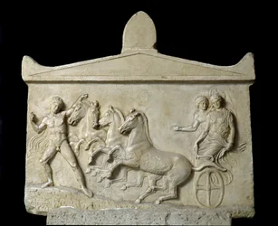 Grekisk konst: relief tillägnad Hermes och nymferna: Quadrige av Echelos som tar bort basilika. 420-410 f.Kr. Aten, Arkeologiska museet
