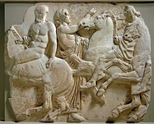 Grekisk konst: "" ryttare""" fris av parthenon. Reliefstrumpor i marmor. 447-432 f.Kr. Aten, Akropolismuseet