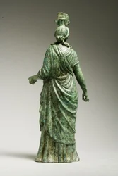 Vy bakifrån av en staty av Isis Fortuna, hellenistisk, 1:a århundradet f.Kr.-1:a århundradet e.Kr. (brons)