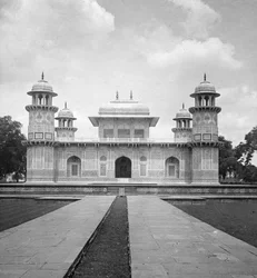 Itmad-Ud-Daulahs grav, Agra, Indien, tidigt 1900-tal.