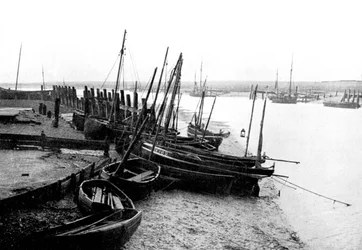 Rye Harbour, East Sussex, England, 1924-1926.