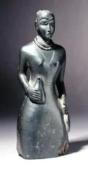 Figur av en europeisk kvinna, ca 1840 (argillit)