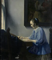 Kvinna läser musik