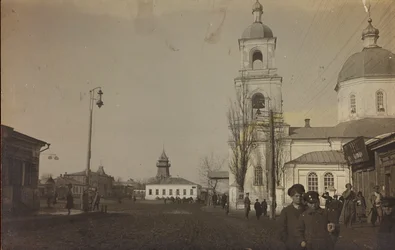 Första världskriget: Ukraina under åren 1914-1916 under den tyska arméns invasion. Vy över en stad