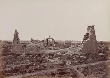 Karnak, Pylonerna från Horus
