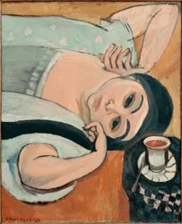 Laurette med en kopp kaffe