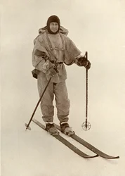Kapten Scott på skidor, c19101913, 1913
