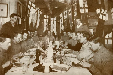 Kapten Scotts sista födelsedagsmiddag, 6 juni 1911, 1913