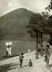 NaN Tai-za NAND sjön chu He Ji, 1910.