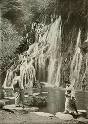 Vattenfallet av fallande juveler vid Yumoto, 1910.