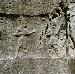 Lågrelief med två karaktärer. Omkring 1250-1220 f.Kr.