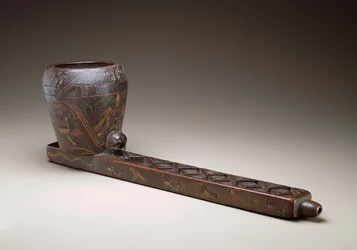 Ceremoniellt hällkärl, Peru, 1675-1725 (chonta-trä, hartsfärg och naglar)