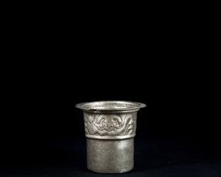 Ceremoniell bägare / Peru, Chimu-Inca-kulturer (terrakotta)