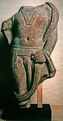 Bodhisattva (röd sandsten)