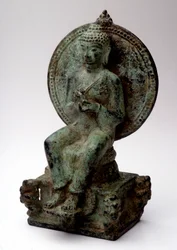 Europeisk sittande Buddha, brons, Central Java, 900-talet.