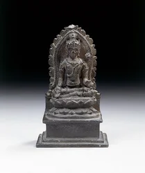 Javanesisk figur av Padmapani, sent 900-tal (brons)