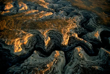 En flygbild över ett uttorkat område i Utah - Grand Gulch levererade vatten till massor av sma...