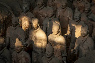 På Terra Cotta Warrior Museum, scener av de olika krigarna i Pit 1-området, 2009 (foto)