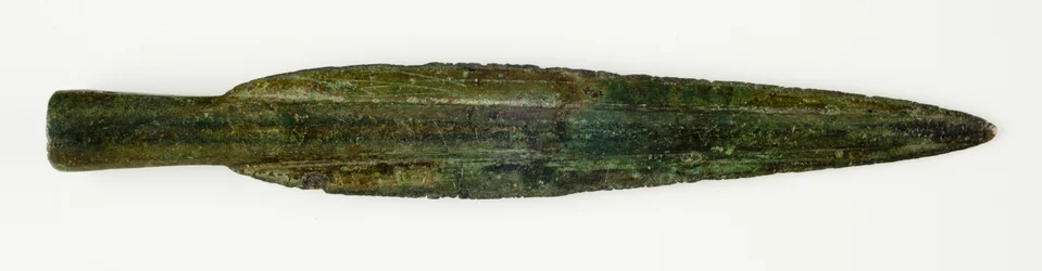 Spjutspets, 800-talet f.Kr. (gjuten brons)