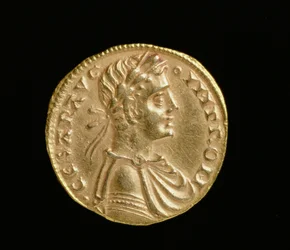 Augustalis av Fredrik II (1198-1250), kungariket Sicilien och södra Italien, Messina myntverk, 1231-50 (framsidan) (guld) (för baksidan se 168053)