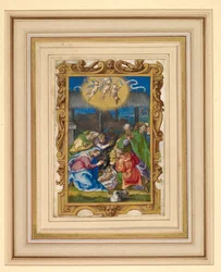 Födelsefödelseminiatyr med den heliga familjen och herdar i ett stall, med tre putti som bär en inskriven rulla ovanför och tillkännagivandet till herdarna i bakgrunden (vellum)